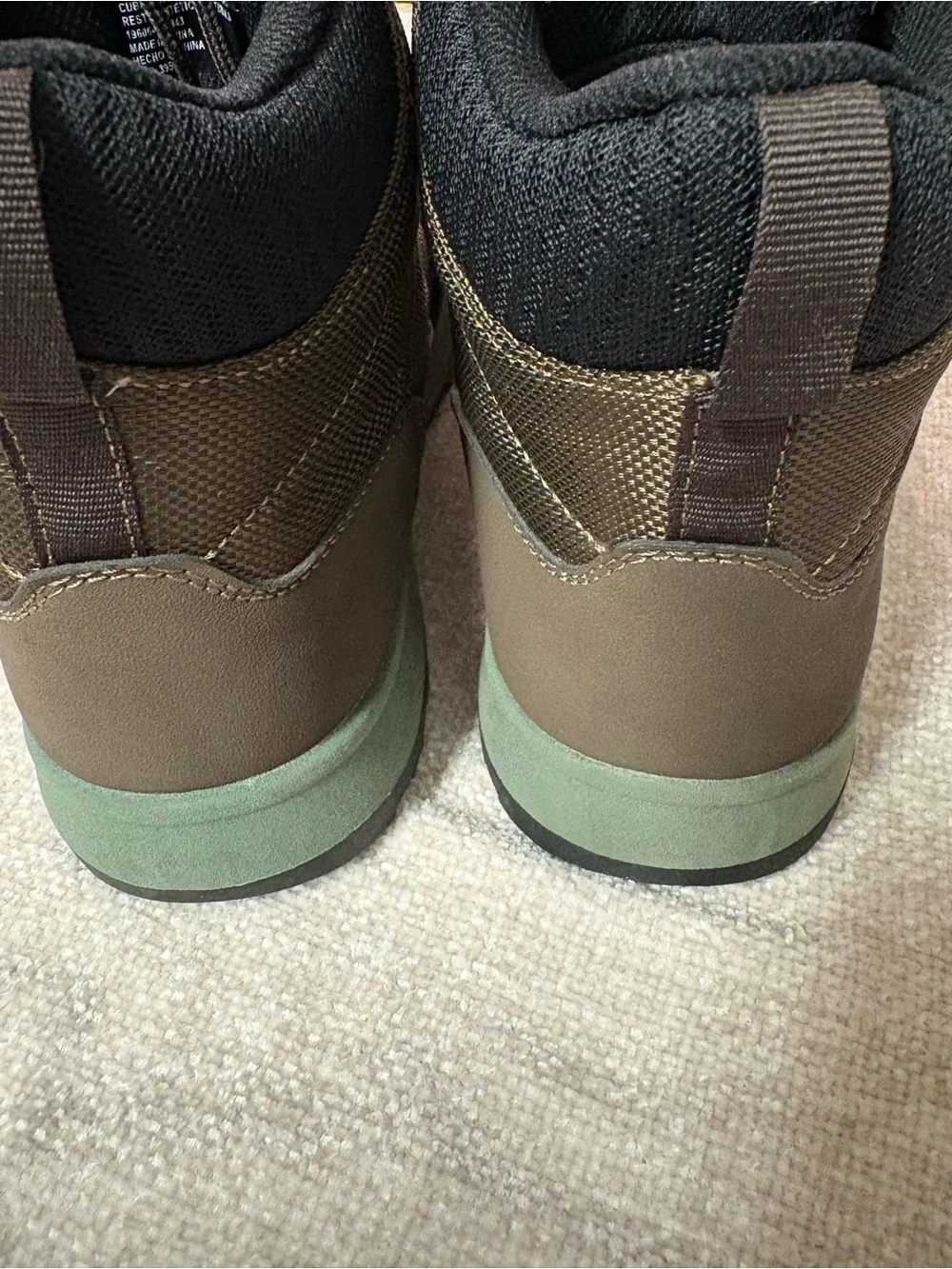 Weatherproof sturdy lace